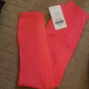 Mila Pocket Capri